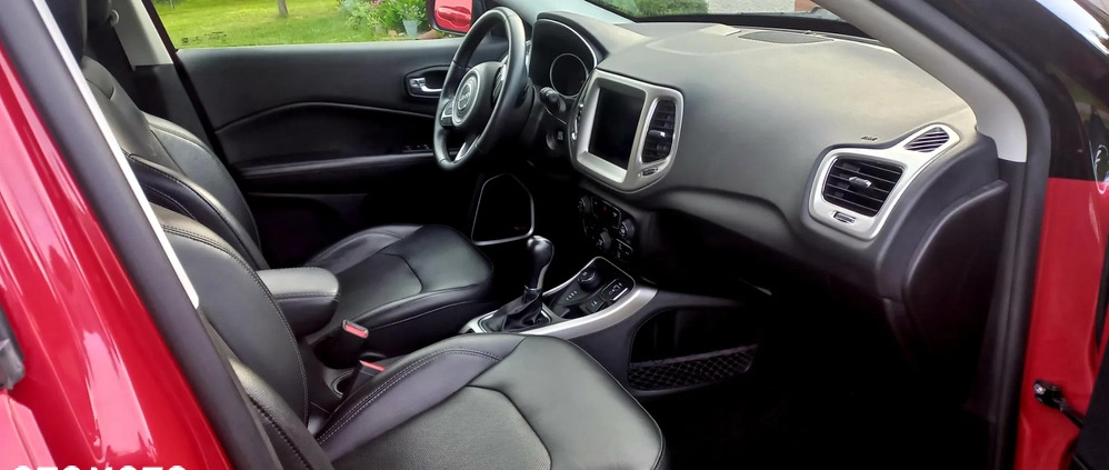 Jeep Compass cena 91999 przebieg: 52213, rok produkcji 2019 z Młynary małe 301
